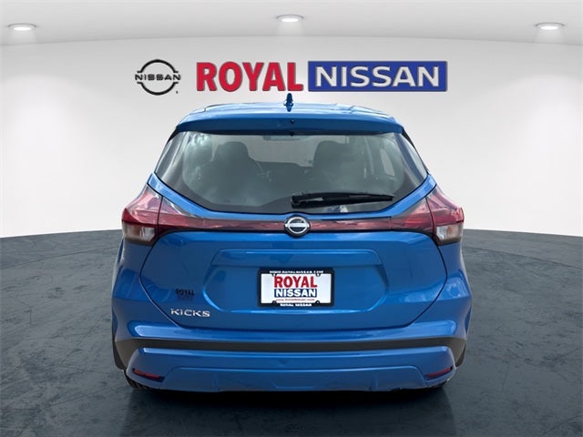 2025 Nissan Kicks Play S