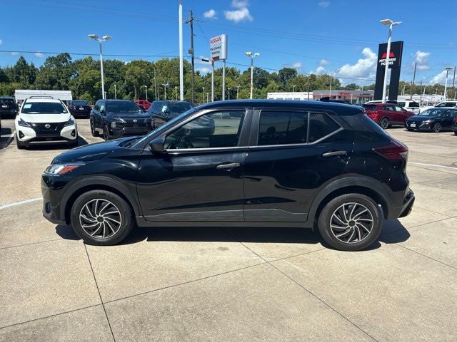 2022 Nissan Kicks S