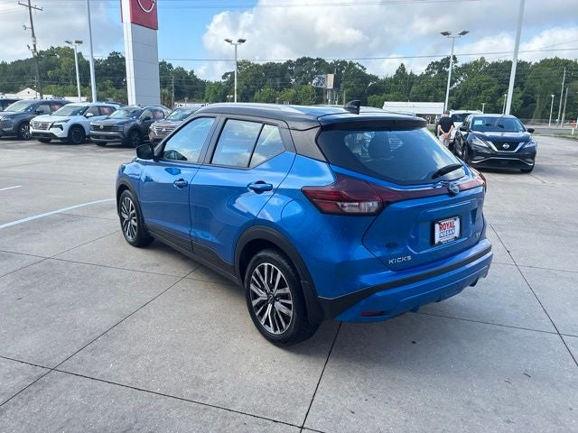 2023 Nissan Kicks SV