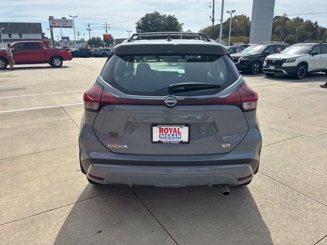 2024 Nissan Kicks SR