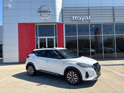 2023 Nissan Kicks SR