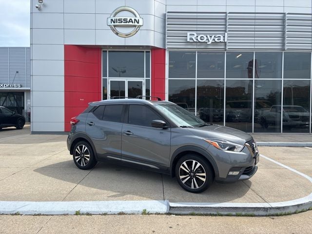 2020 Nissan Kicks SR