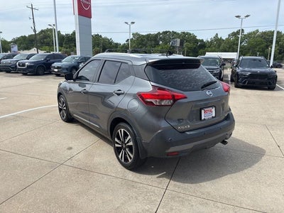 2020 Nissan Kicks SR
