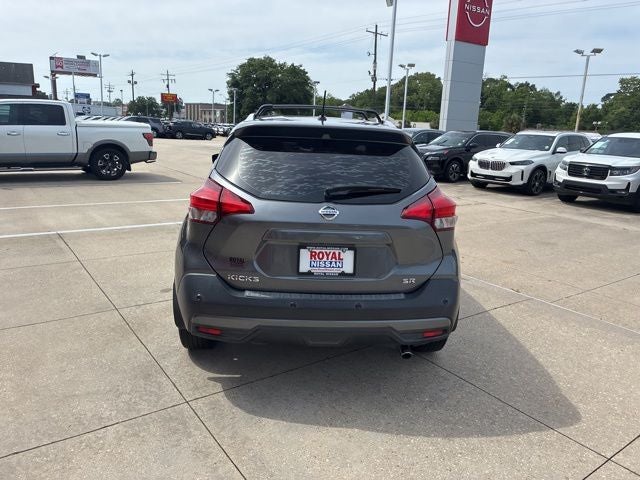 2020 Nissan Kicks SR