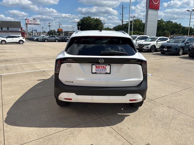 2026 Nissan Kicks SV