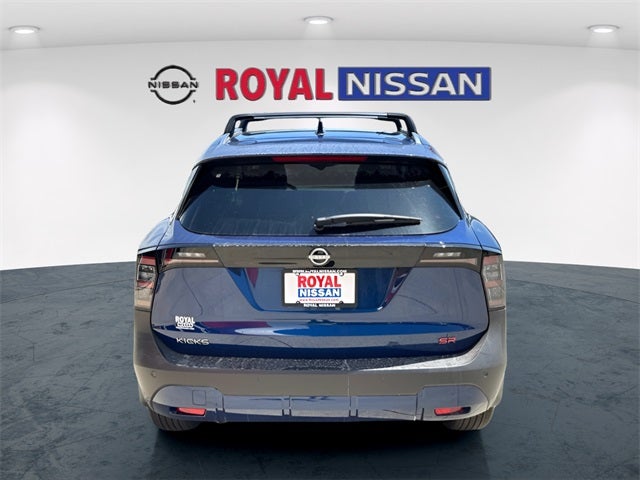 2025 Nissan Kicks SR