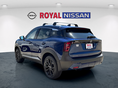 2025 Nissan Kicks SR