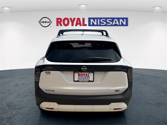 2025 Nissan Kicks SR