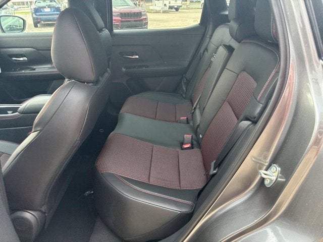 2027 Nissan Kicks SR