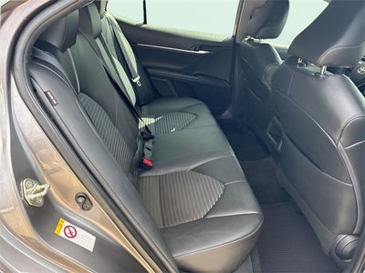 2018 Toyota Camry SE