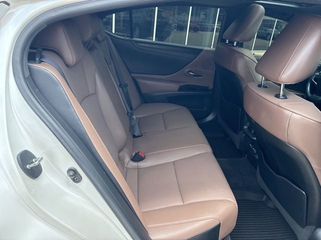 2022 Lexus ES 350