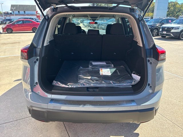 2027 Nissan Rogue SV