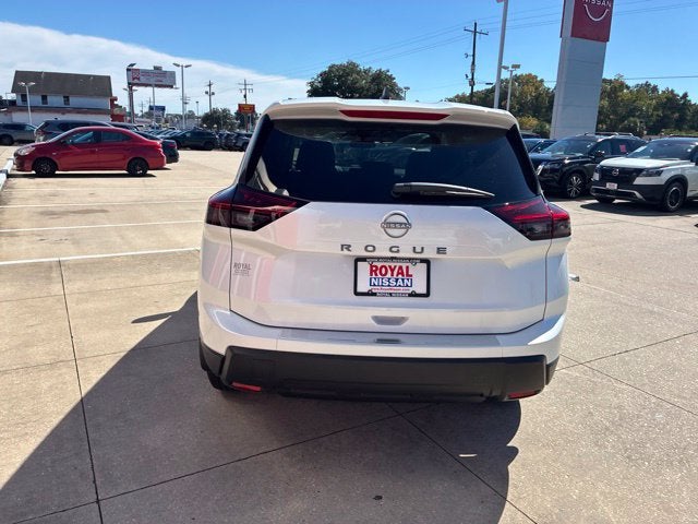 2027 Nissan Rogue SV