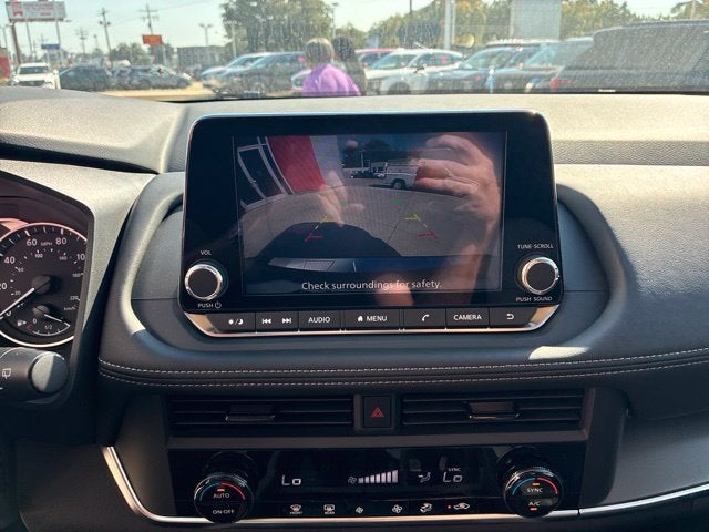 2027 Nissan Rogue SV