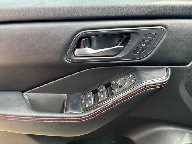 2025 Nissan Rogue Rock Creek®