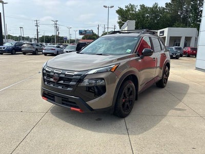 2025 Nissan Rogue Rock Creek®