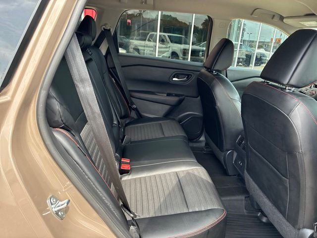 2025 Nissan Rogue Rock Creek®