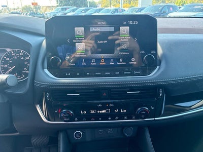 2022 Nissan Rogue SL