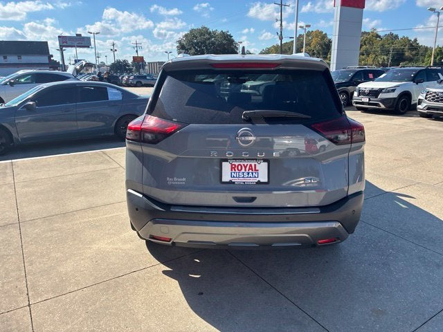 2022 Nissan Rogue SL