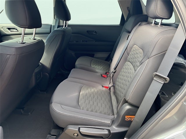 2026 Nissan Pathfinder S