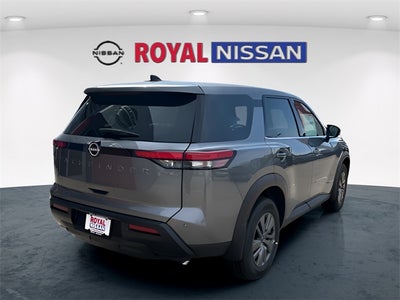 2026 Nissan Pathfinder S