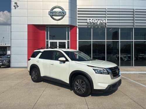 2024 Nissan Pathfinder SV
