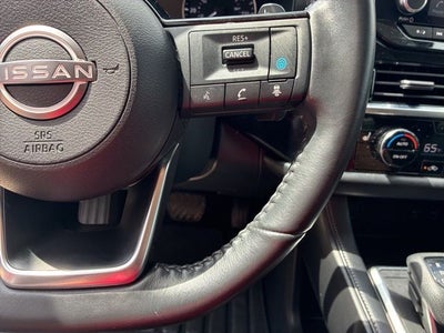 2023 Nissan Pathfinder SV