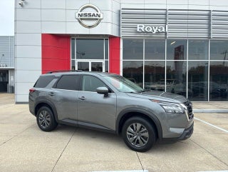 2024 Nissan Pathfinder SV