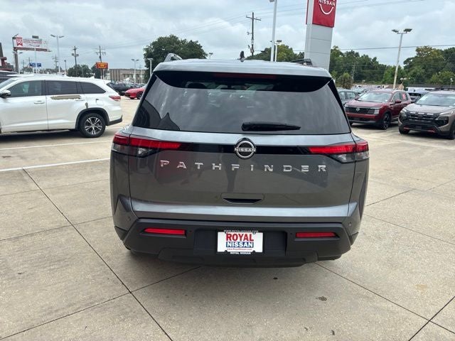 2025 Nissan Pathfinder SV