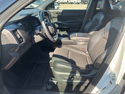 2023 Nissan Pathfinder Rock Creek
