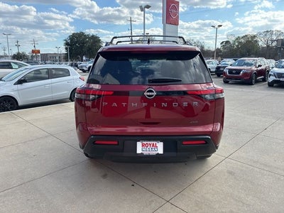 2026 Nissan Pathfinder SV