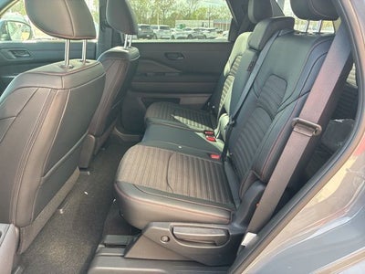 2026 Nissan Pathfinder Rock Creek®