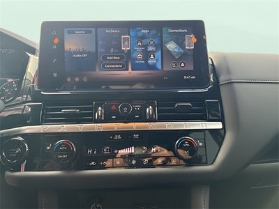 2026 Nissan Pathfinder SV