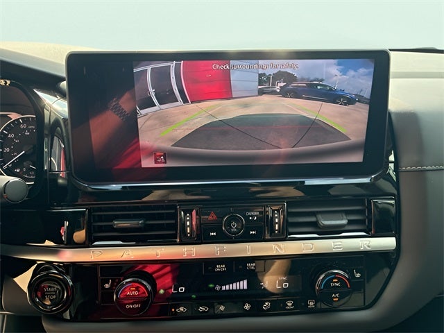 2026 Nissan Pathfinder SV