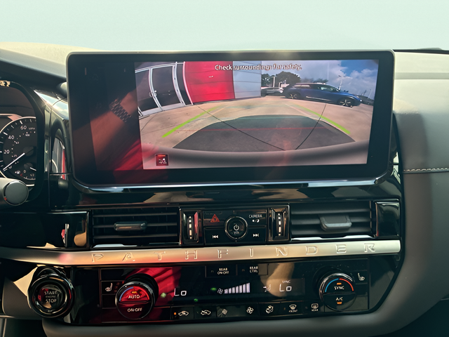 2026 Nissan Pathfinder SV