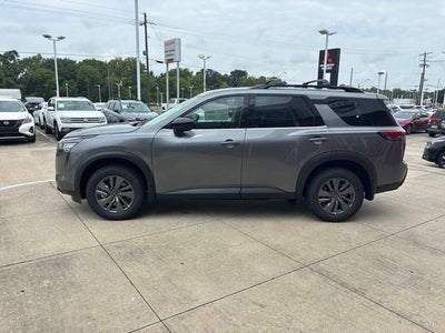 2026 Nissan Pathfinder SV