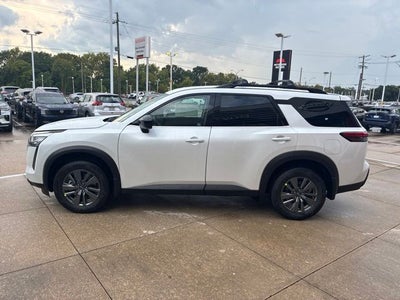 2026 Nissan Pathfinder SV