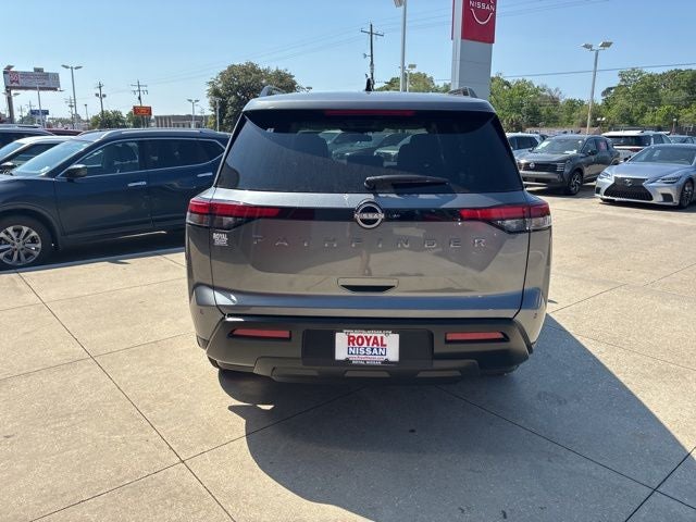 2026 Nissan Pathfinder SV