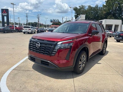 2026 Nissan Pathfinder SV