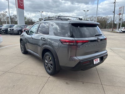 2026 Nissan Pathfinder SV