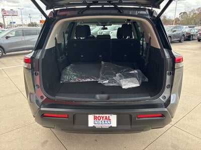 2026 Nissan Pathfinder SV