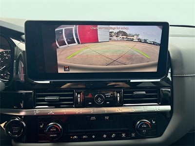 2026 Nissan Pathfinder SV