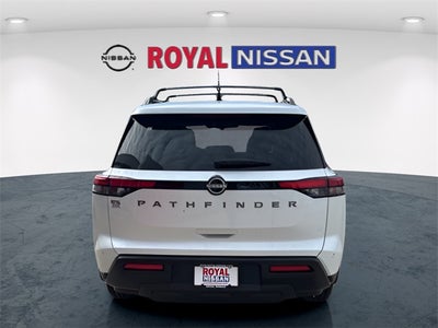 2026 Nissan Pathfinder SV