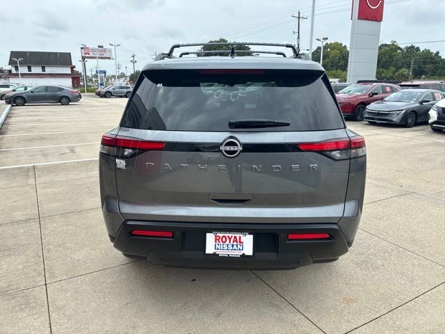 2026 Nissan Pathfinder SV