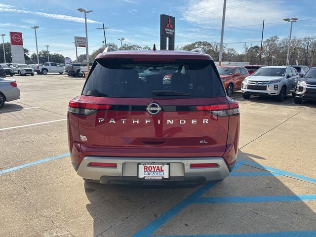 2024 Nissan Pathfinder SL