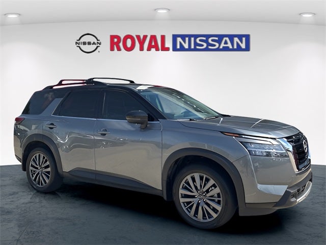 2023 Nissan Pathfinder SL
