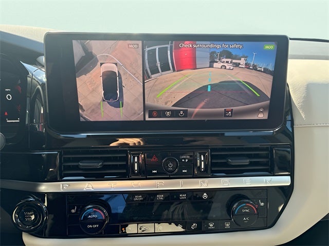 2026 Nissan Pathfinder SL