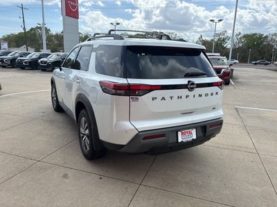 2026 Nissan Pathfinder SL