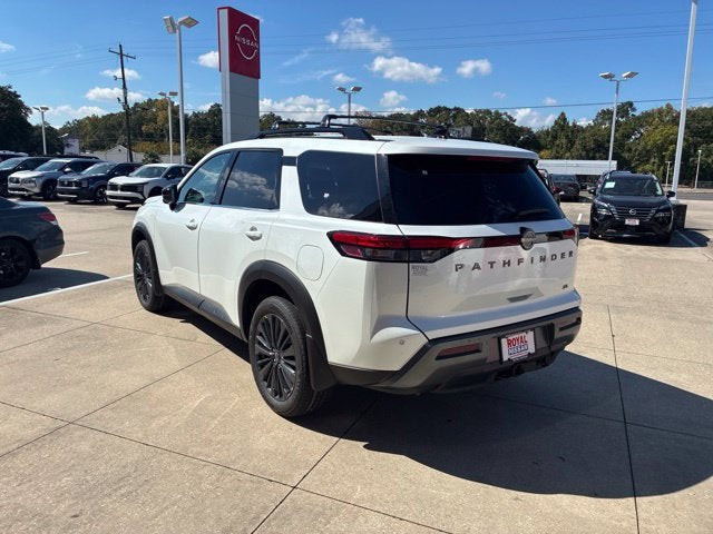 2026 Nissan Pathfinder SL