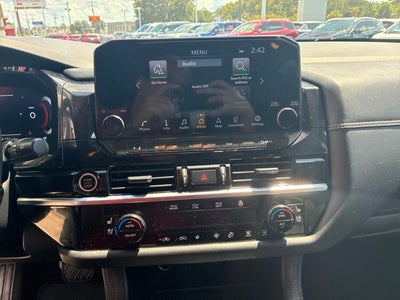 2024 Nissan Pathfinder Platinum